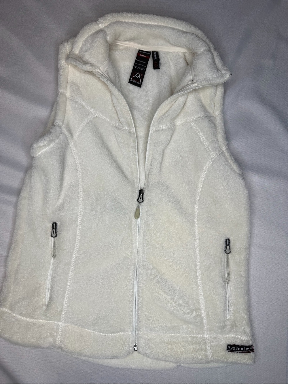 Avalanche Cream Fleece Zip Vest